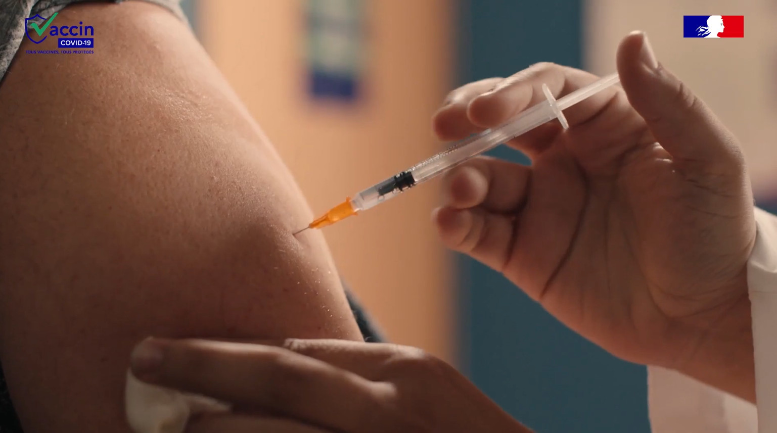 A Chaque Vaccination C'est La Vie Qui Reprend COVID-19 - À chaque vaccination, c’est la vie qui reprend - Packshotmag