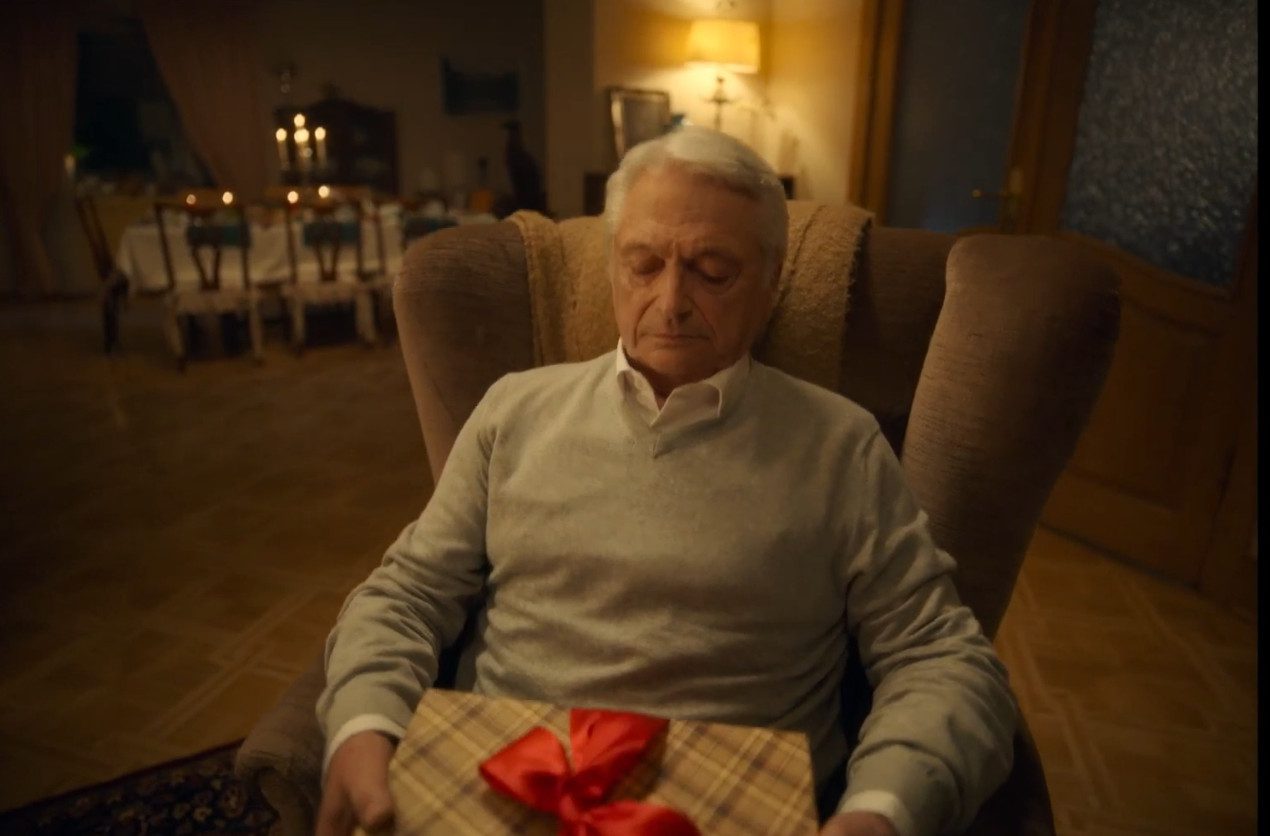 Celio - Be normal - Noël - Packshotmag Celio - Be normal - Noël - Packshotmag