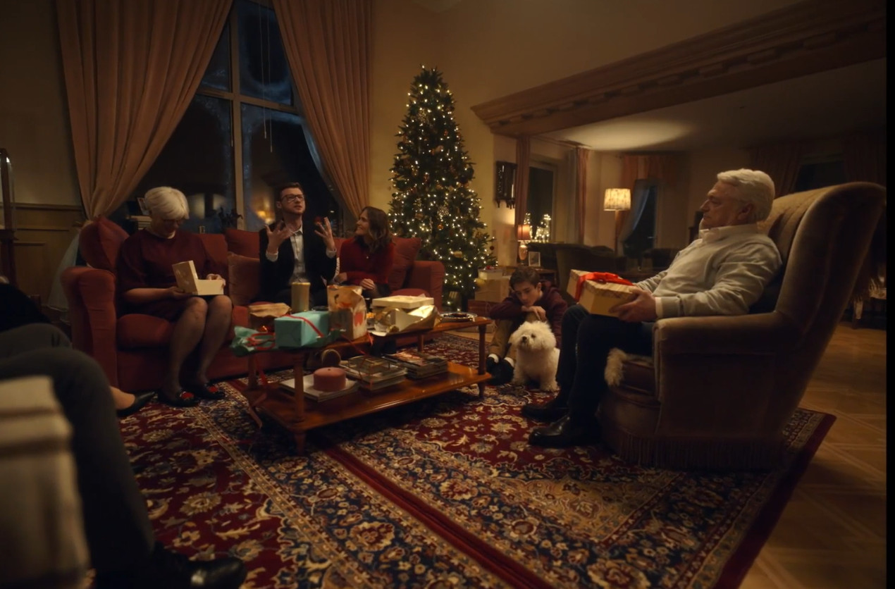 Celio Be normal Noël Packshotmag